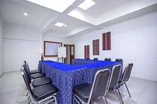Бандунг: RedDoorz Plus near RS Hasan Sadikin