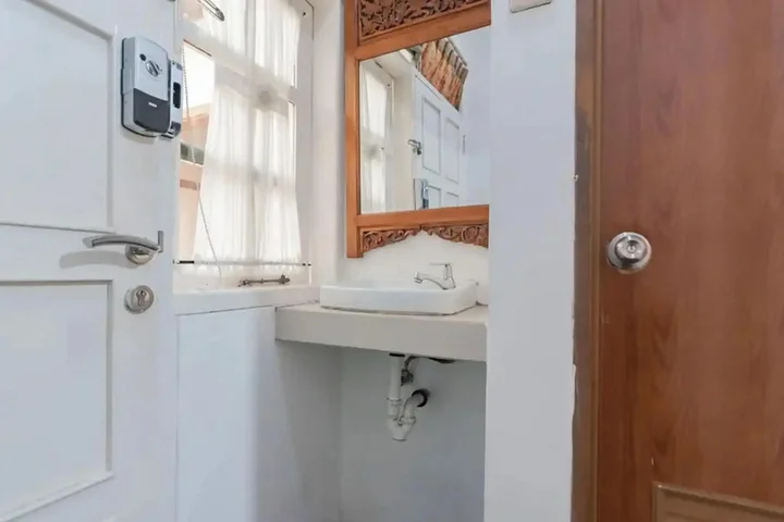Бандунг: RedDoorz Plus near RS Hasan Sadikin