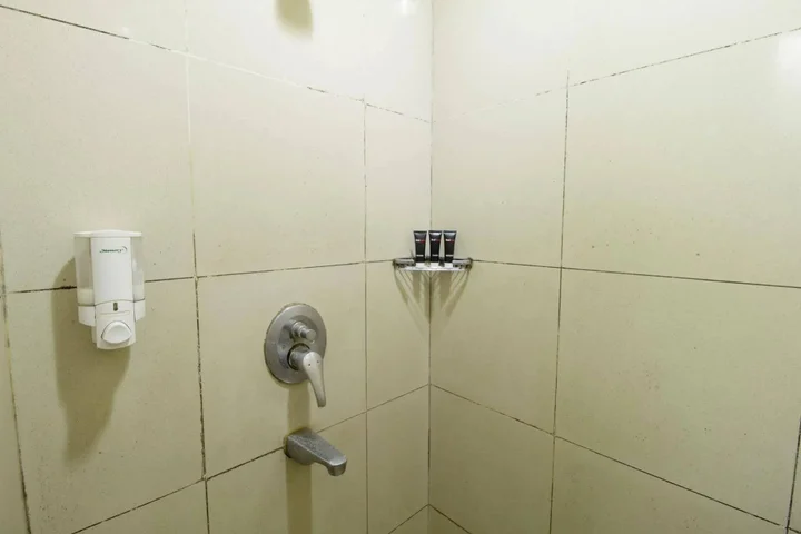 Бандунг: RedDoorz @ Gegerkalong Girang