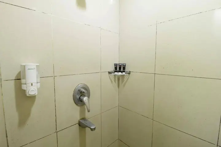 Бандунг: RedDoorz @ Gegerkalong Girang