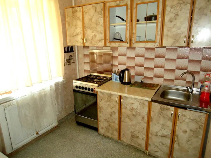 Красноярск: Апартаменты на Аэровокзальной 3 А