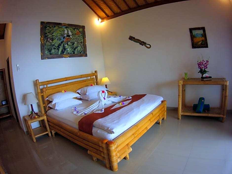 Тембок: Alam Mimpi Resort Bali