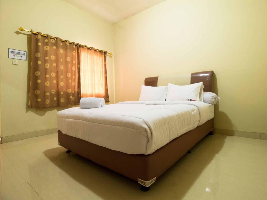 Джакарта: RedDoorz Near Tmii