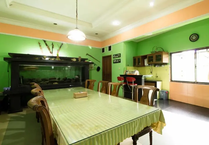 Джакарта: RedDoorz Near Tmii