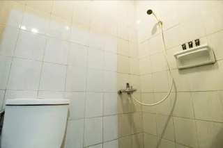 Джакарта: RedDoorz near Taman Puring