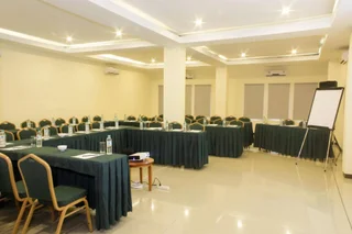 Сурабая: D'Inn Rungkut Juanda - Surabaya
