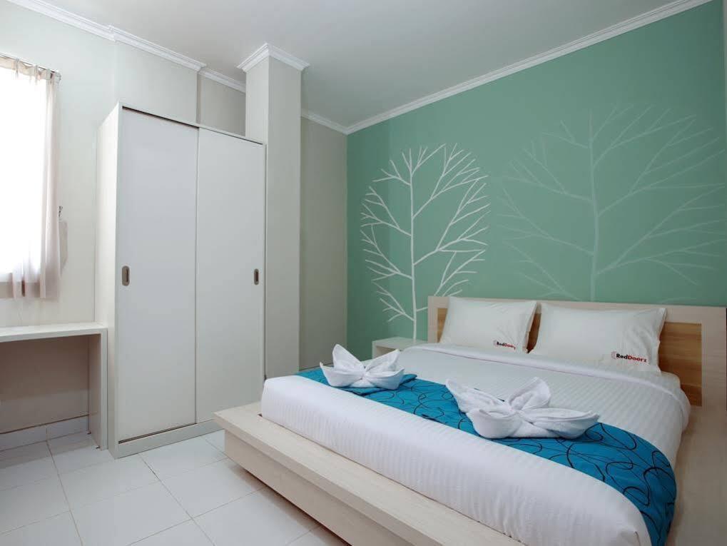 Беноа: RedDoorz @ By Pass Nusa Dua