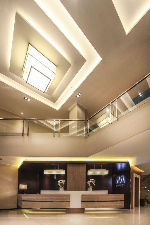 Бандунг: M Premiere Hotel