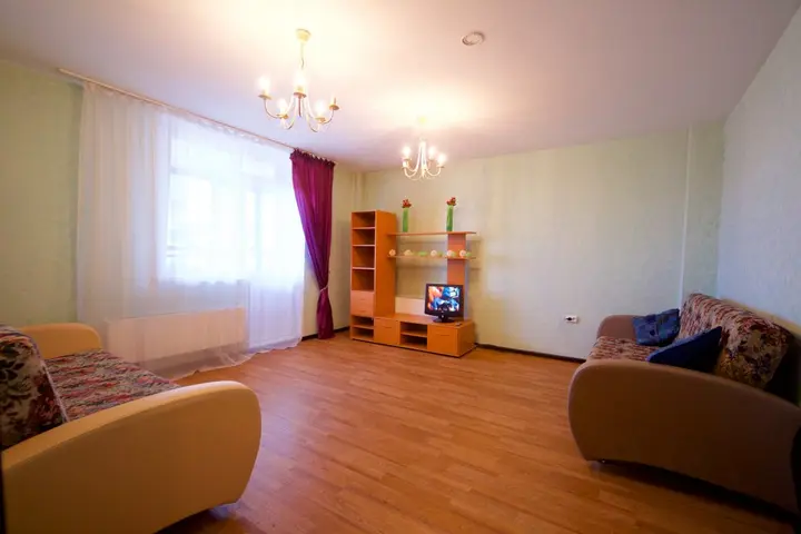 Красноярск: Na Aviatorov 38 -3 Apartments