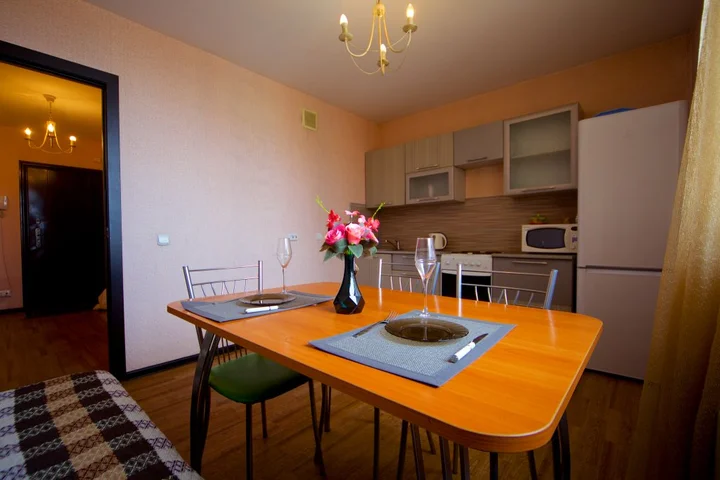 Красноярск: Na Aviatorov 38 -3 Apartments