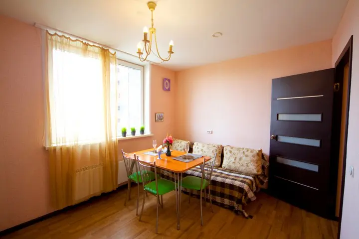 Красноярск: Na Aviatorov 38 -3 Apartments