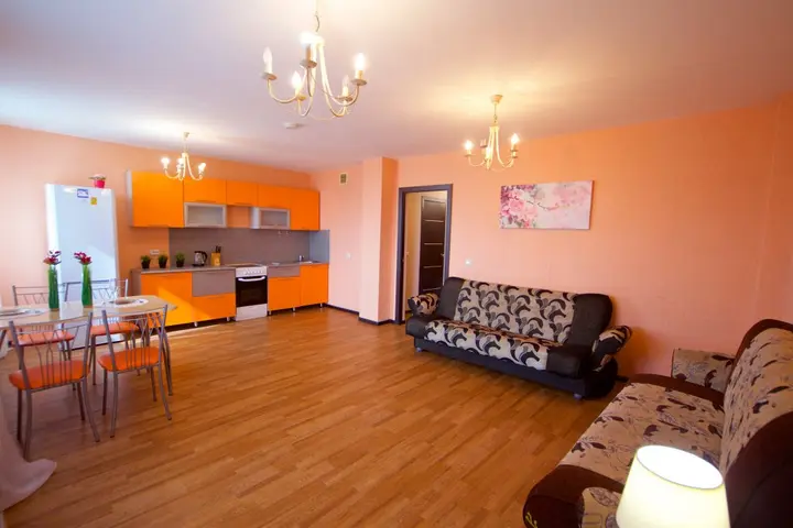 Красноярск: Na Aviatorov -4 Apartments
