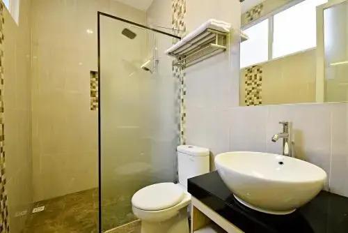 Джакарта: ZEN Premium Kemang Pejaten