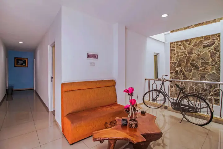 Джакарта: RedDoorz near Cilandak Town Square