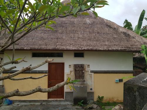 Санур: The Dananjaya House