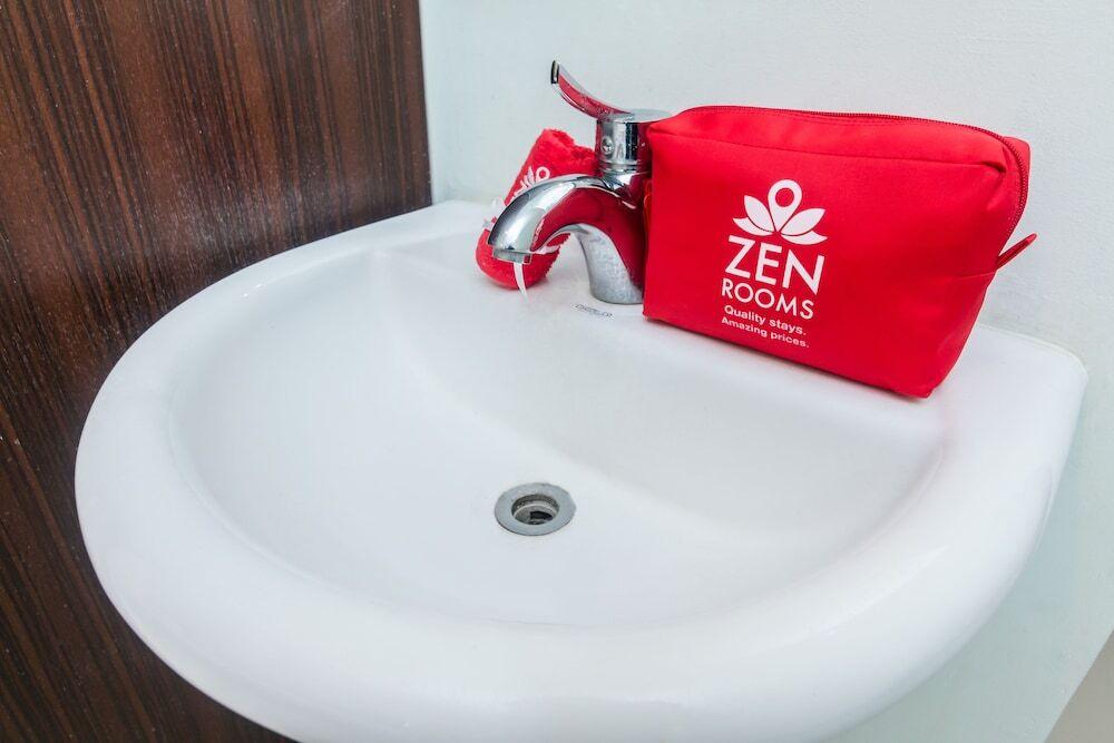 Беноа: ZEN Rooms By Pass Nusa Dua