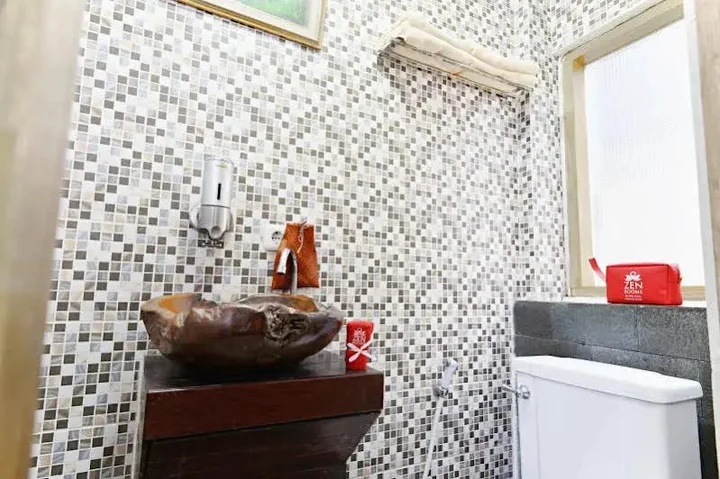 Бандунг: ZEN Rooms Cibogo Pasteur