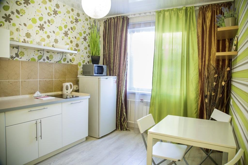 Красноярск: Апартаменты на улице Батурина 20