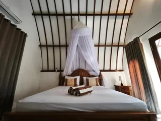 Гили Аир: Matahari Bungalow 3