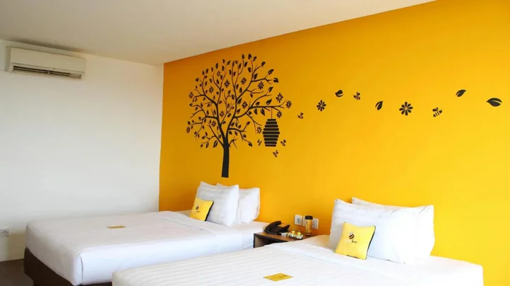 Тангеранг: Yellow Bee Tangerang