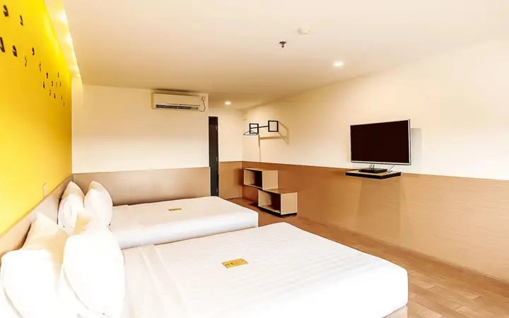 Тангеранг: Yellow Bee Tangerang