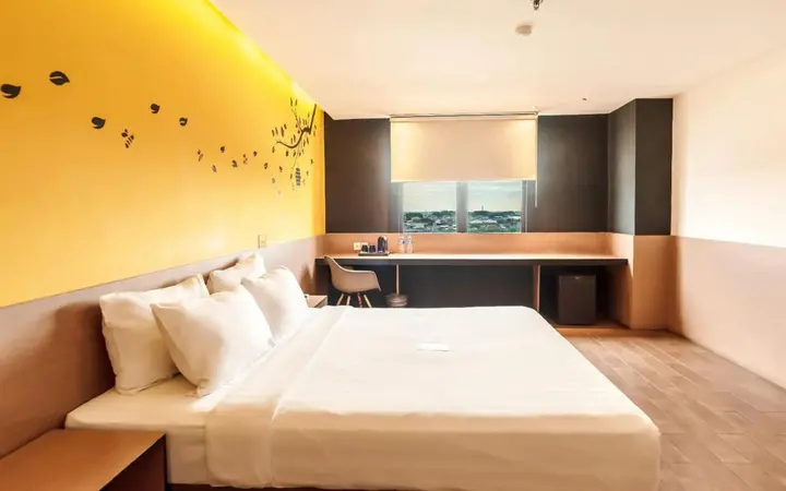 Тангеранг: Yellow Bee Tangerang