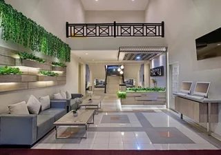 Сурабая: Whiz Prime Hotel Darmo Harapan Surabaya