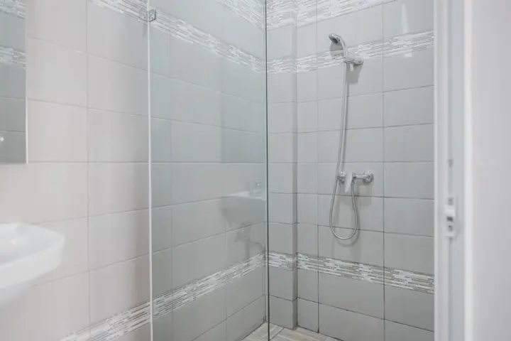 Джакарта: RedDoorz Plus @ Karet Pedurenan 3