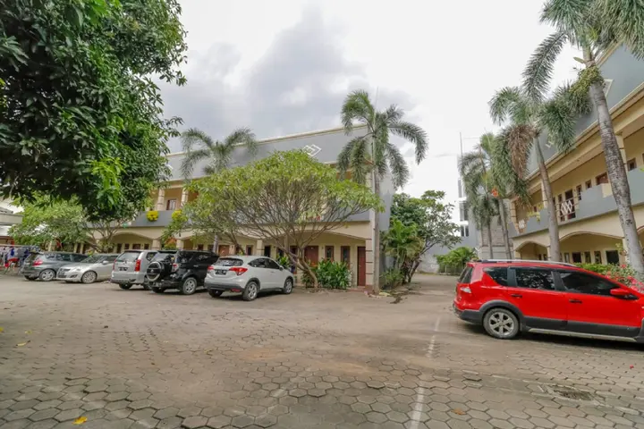 Джакарта: RedDoorz Plus @ Karet Pedurenan 3