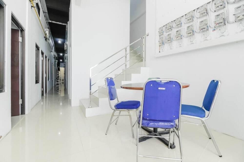 Джакарта: RedDoorz near Hayam Wuruk