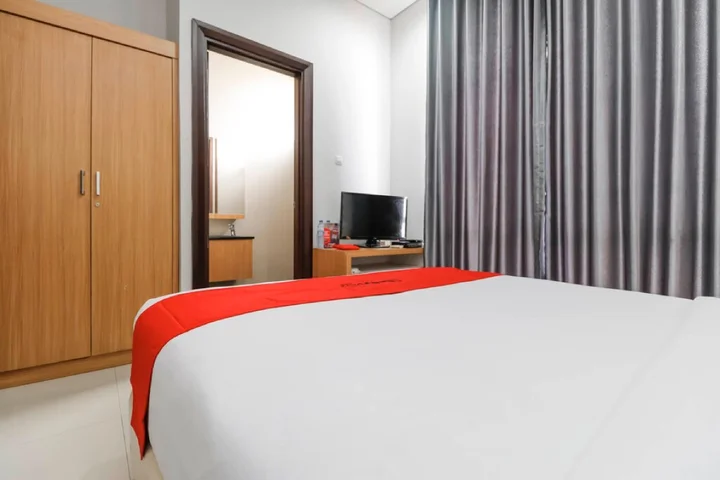 Джакарта: RedDoorz Plus @ Kelapa Dua Kebon Jeruk