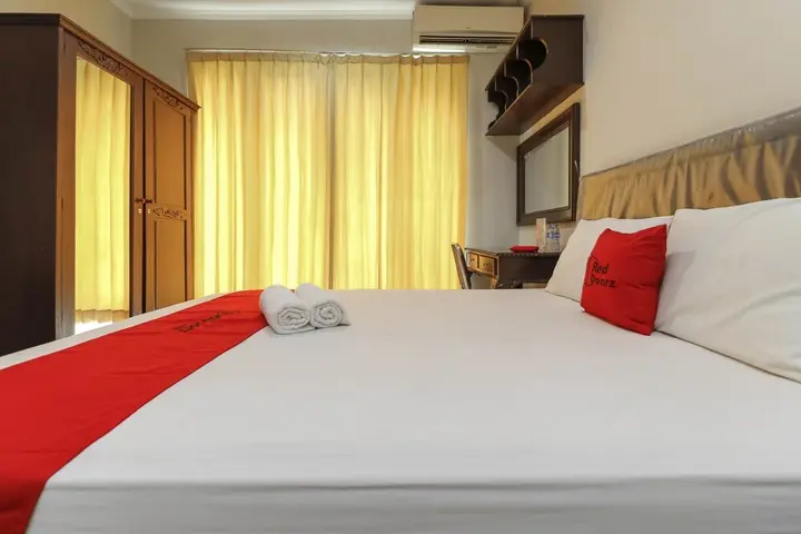 Джакарта: RedDoorz @ Lebak Bulus Raya 2