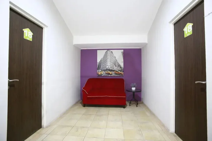 Джакарта: RedDoorz @ Lebak Bulus Raya 3