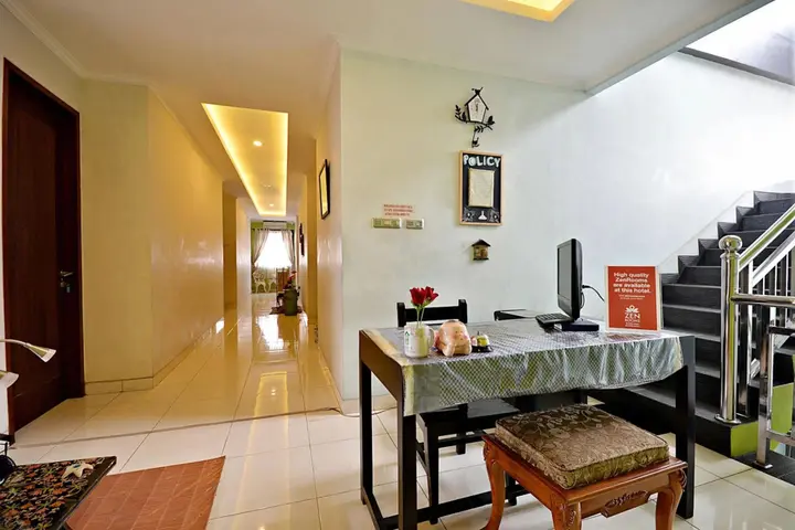 Джакарта: ZEN Rooms Tebet Gudang Peluru
