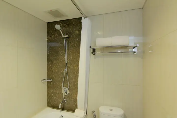 Батуретно: The Atrium Hotel and Resort Yogyakarta