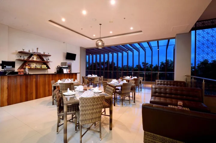 Батуретно: The Atrium Hotel and Resort Yogyakarta