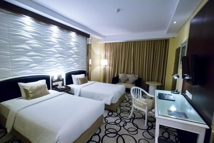 Батуретно: The Atrium Hotel and Resort Yogyakarta