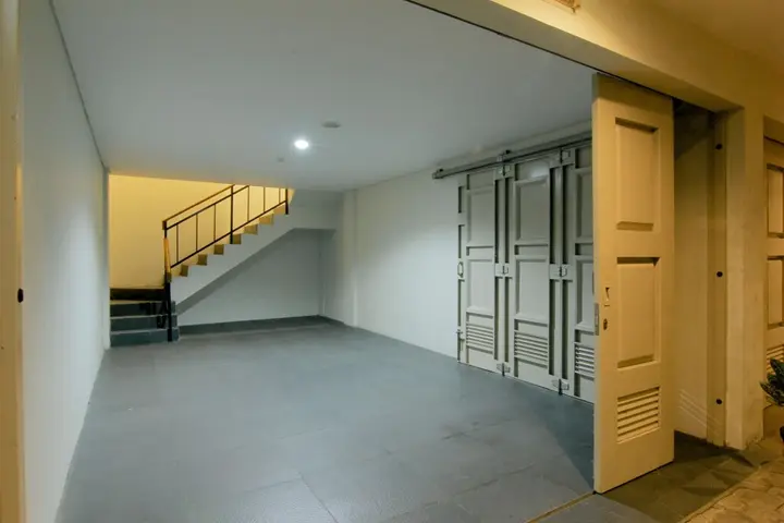 Батуретно: The Atrium Hotel and Resort Yogyakarta