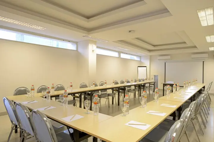 Сурабая: POP! Hotel Diponegoro Surabaya