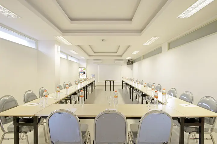 Сурабая: POP! Hotel Diponegoro Surabaya
