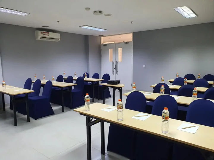 Сурабая: POP! Hotel Diponegoro Surabaya