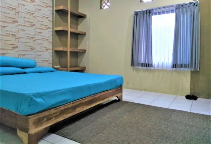 Батуретно: Penginapan Rudi Syariah