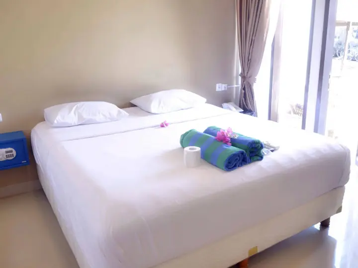 Гили Траванган: Gili Sands Hotel & Bar