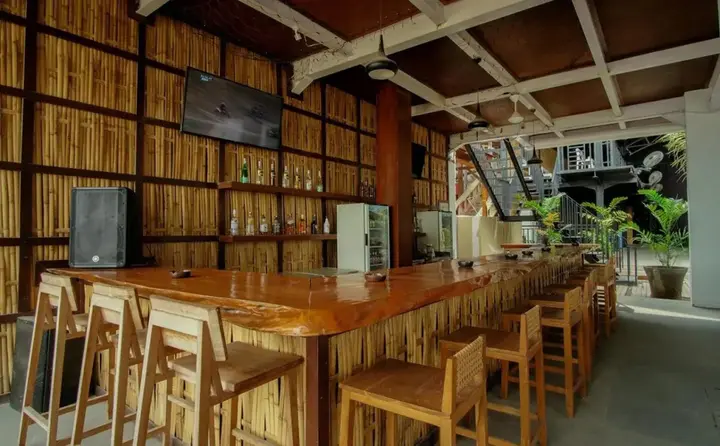 Гили Траванган: Gili Sands Hotel & Bar