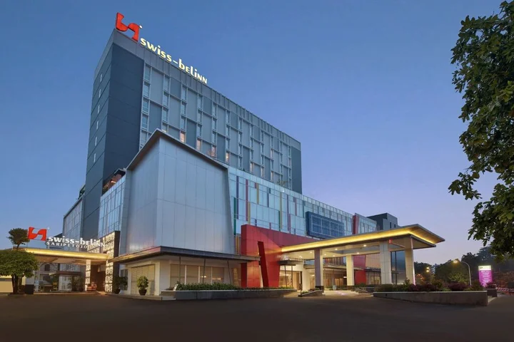 Суракарта: Swiss-Belinn Saripetojo Solo
