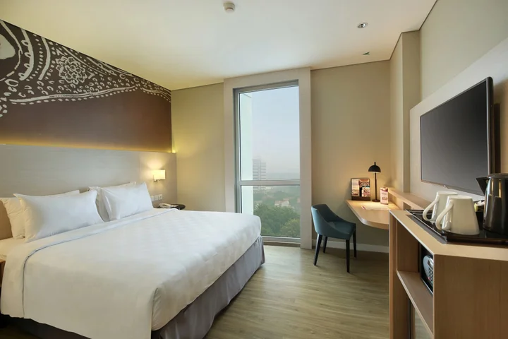 Суракарта: Swiss-Belinn Saripetojo Solo