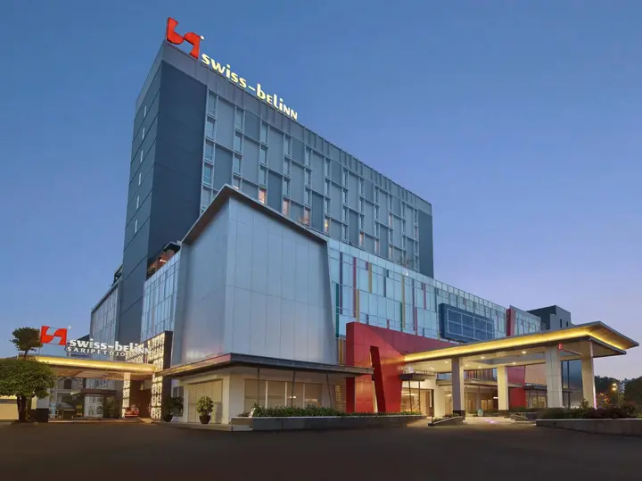 Суракарта: Swiss-Belinn Saripetojo Solo