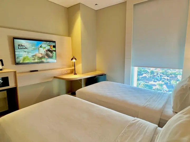 Суракарта: Swiss-Belinn Saripetojo Solo
