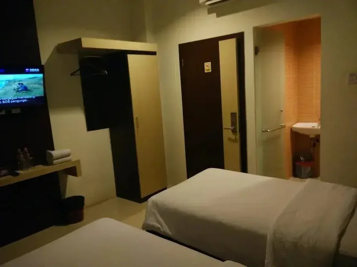 Макассар: Atria Inn