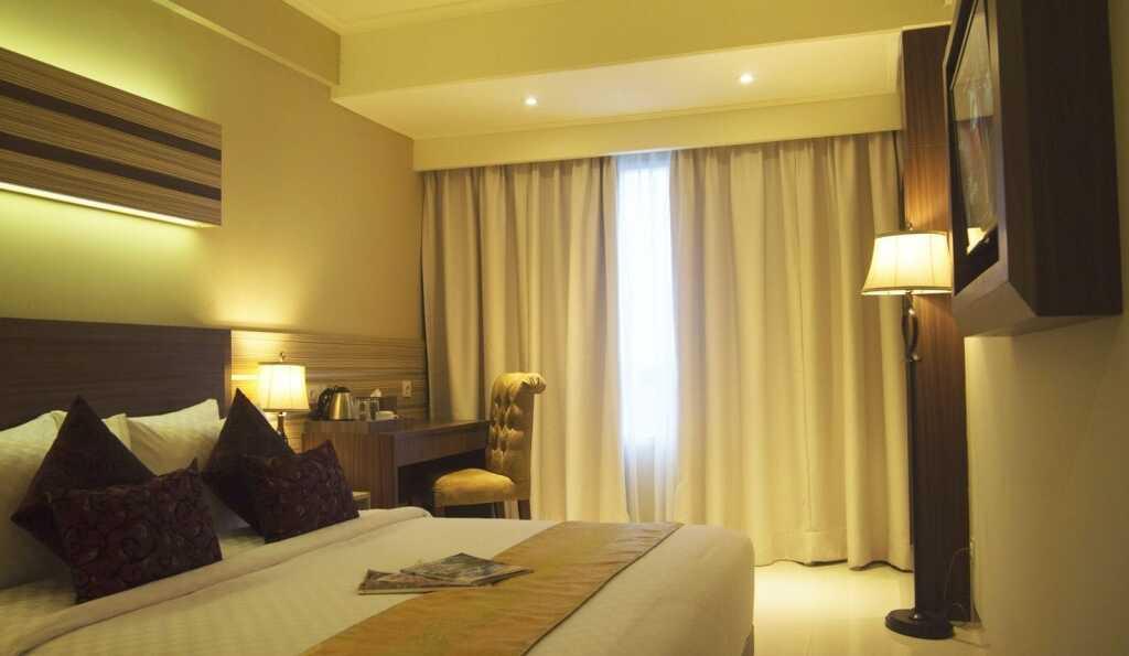 Legok: Sapphire Sky Hotel BSD City